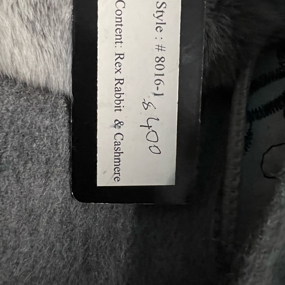 Rex Rabbit+ Cashmere Poncho/Scarf - Picture 3 of 4